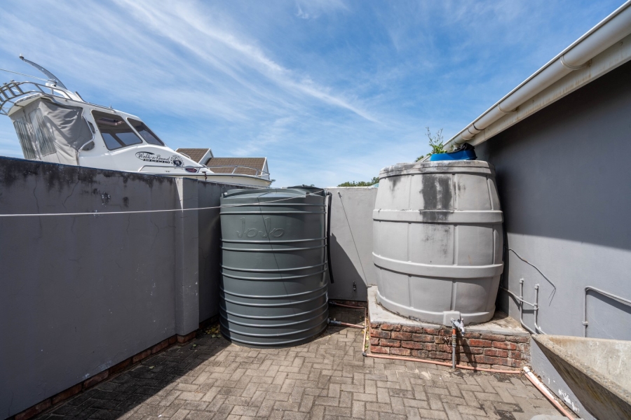 4 Bedroom Property for Sale in Royal Alfred Marina Eastern Cape